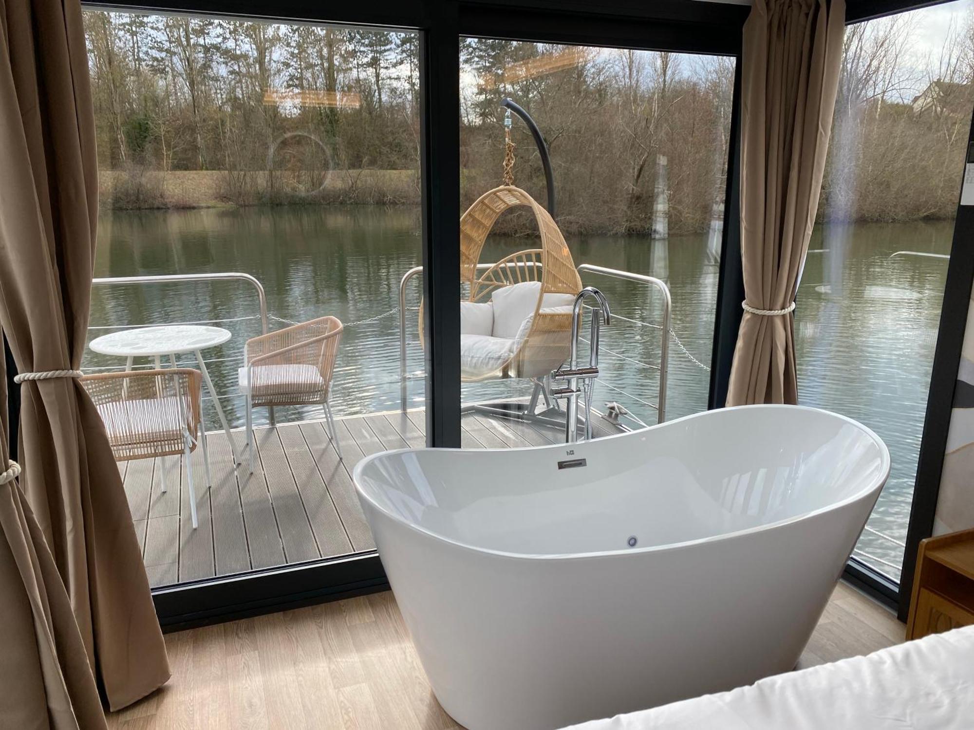 L'escale Royale Saint-fargeau-ponthierry - Seine - Melun *